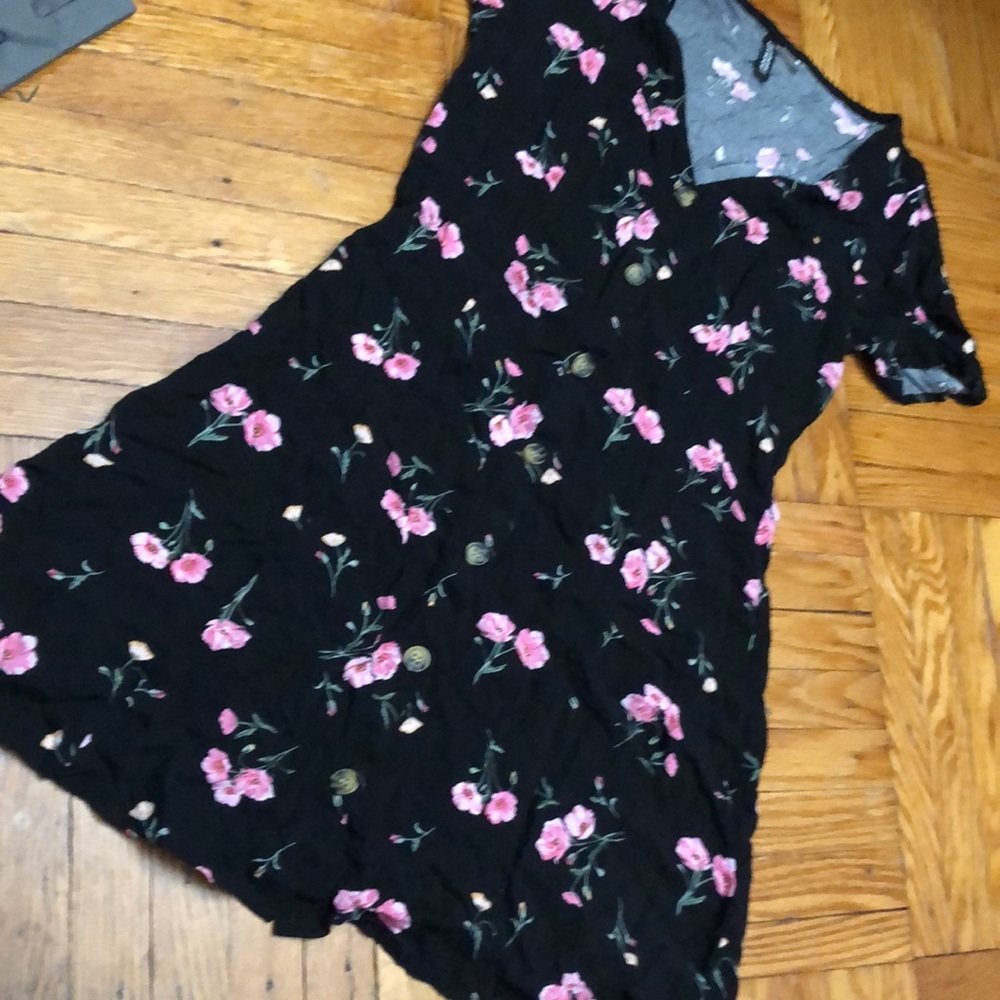 Dress - Picture 2 of 5